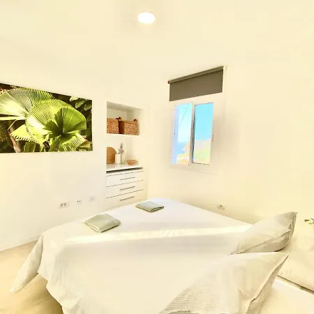 Casa Aura, Increibles Vistas Al Mar Y Piscina Privada 度假居 *